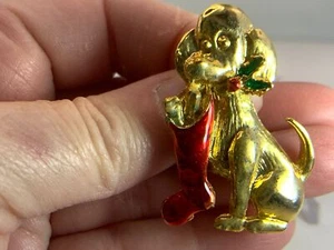 Christmas Dog with Stocking Red Green Enamel GERRYS Vintage Gold Brooch V-7803 - Picture 1 of 3