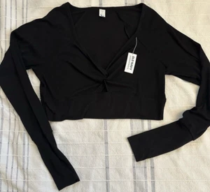 Old Navy Ultralite Go-Dry Women's Black Crop Top Size L - Picture 1 of 4
