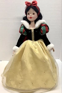 Disney Prinzessin Schneewittchen Porzellan Puppe Holiday Edition 16" Messing Schlüssel mit Ständer - Bild 1 von 11