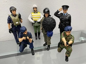 Rare Hong Kong Police SDU PTU Escort Action Figures Set Collectable - Picture 1 of 3