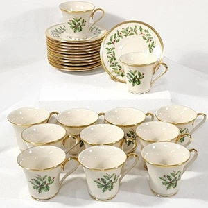 Juego de tazas y platillos Lenox Holiday Demitasse Holly Berry EE. UU. 12 precios disponibles cada uno - Imagen 1 de 16