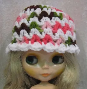 Made to fit 12" BLYTHE #26 Handmade HAT, Beanie Soft Multicolored CAP - Picture 1 of 2