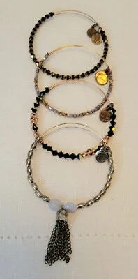 Alex And Ani Lote De 4 Pulseras Brazalete Negro/Cobre Plata Bronce y Gris Cuentas Foto 1 de 4