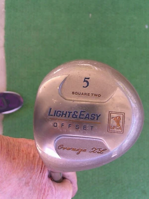 NICE LH Ladies Square Two Light & Easy Offset #5 Wood Ladies Flex Graphite Shaft - Image 1 of 4