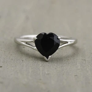 Natural Black Onyx Gemstone Heart ring / Silver Couples Ring Gift For Her - Picture 1 of 4