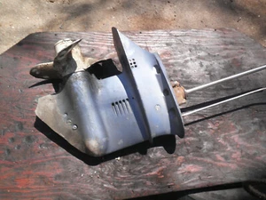 Used  Evinrude 1974 15 HP" Outboard Lower Unit Model #15404G - Picture 1 of 6