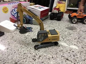 ERTL Diecast Toy Excavator Case CX210 Construction Missing Tracks - Picture 1 of 4