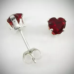 Orecchini a borchie 4mm CUORE CZ Granato ROSSI in SOLIDO Argento Sterling 925 - NUOVI! - Foto 1 di 4