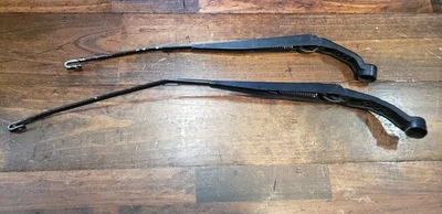 02-06 Acura Rsx S OEM Front Windshield Wiper Arms LH & RH Driver & Passenger  - Image 1 of 4