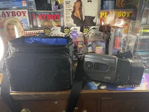 JVC GR-AX900U Compact VHS Video Movie Camcorder Camera- 2 Batteries - Untested - Bild 1 von 8