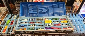 Vintage 1980 Matchbox Official Collector Case Includes 35 Cars Britain Vintage - Picture 1 of 24