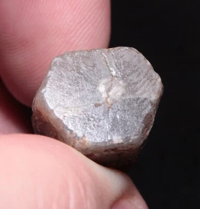 2.8 cm Terminated Corundum crystal from Transvaal, South Africa - rare locality - Picture 1 of 6