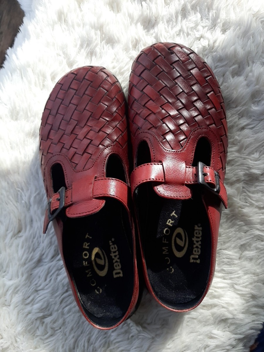 crocs dexter