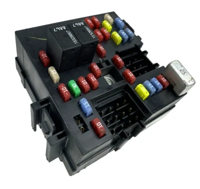 15058033-07 2003 2004 2005 Cadillac Escalade Junction Relay Fuse Box Block OEM - Image 1 of 4