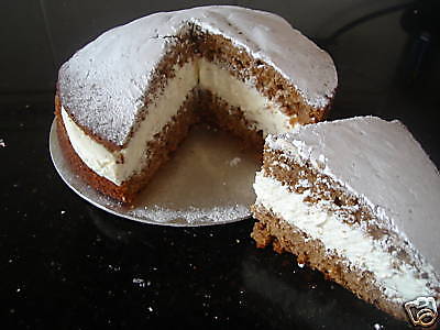 LUXURY MOIST CARROT CAKE PRE-MIX 400g - EASY TO MAKE CAKE MIX • 8.97€
