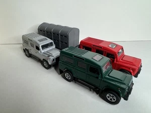 HTI Toys Land Rover Defenders x3 Die-Cast Metal and Horse Box. 1:34 scale - Picture 1 of 17