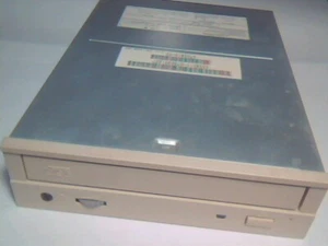 CD-ROM Laufwerk SUN 370-2816-02 Toshiba XM-5701B v 002 50-polig SCSI 1996 3702816 - Bild 1 von 8