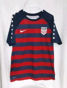 Nike Dri Fit TEE U.S. Soccer T-Shirt Men's Athletic Cut Size Large -L4 - Picture 1 of 3