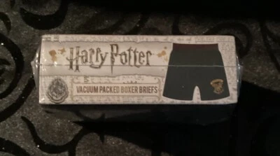 HP 'Hogwarts Crest' Vacuum Packed Boxer Briefs XLRG (40"-42" waist) Great Gift! - Image 1 of 3
