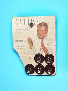 Vintage Mytifine Kunststoff Nähen Knöpfe auf Karte hübscher Mann Ephemera - Bild 1 von 3