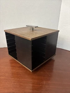 Stowaway 8 Track Cassette Tape Spinning Carousel Holder  - Foto 1 di 8