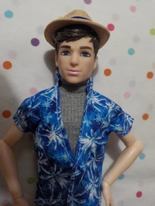 NEU schöne Mode Junge Puppe, Gelenk, Outfit, Schuhe, 12" groß. NEU - Bild 1 von 3