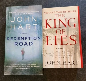 Lot Of 2 John Hart Paperbacks Redemption Road & The King Of Lies - Bild 1 von 2
