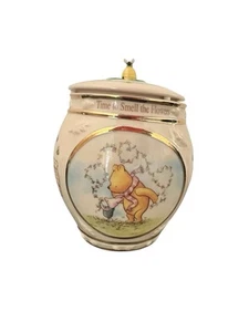 Ardleigh Elliott Winnie The Pooh Music Box Disney Time to Smell the Flowers - Picture 1 of 8