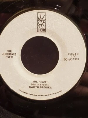 GARTH BROOKS 7" 45 RPM "Mr. Right" & "Somewhere Other Than the Night"  VG+ - Image 1 of 2