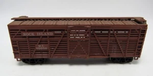 Athearn HO Scale Rock Island Stock Car w/Kadee Couplers - NICE! - Picture 1 of 1