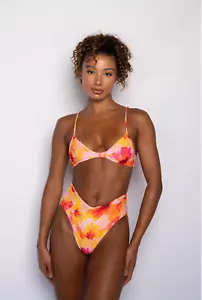Skatie Melly Bikinihose mit hohem Bund | Neu ohne Etikett, Small, Korsika - Bild 1 von 8