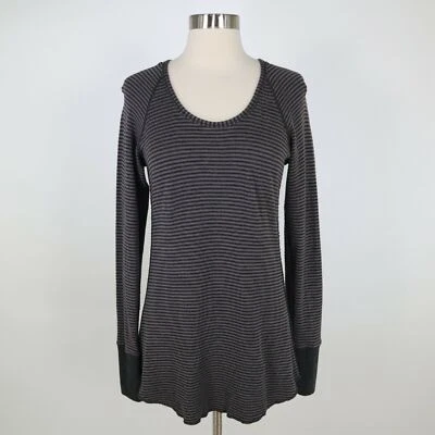 Camiseta Lululemon Open Your Heart Feminina 8 Listras Reversíveis Preta Cinza - Imagem 1 de 4