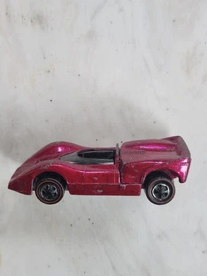VINTAGE 1968 "REDLINE HOTWHEEL" McLAREN -M6A METALLIC MAGENTA - Image 1 of 4