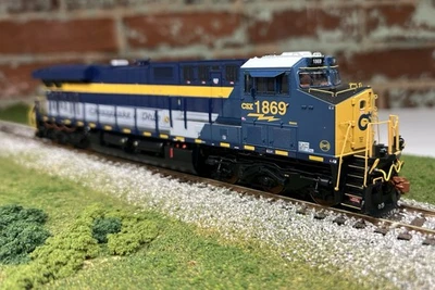 ScaleTrains Rivet Counter SXT39911 HO CSX GE ES44AH #1869, C&O Heritage Scheme - Image 1 of 4