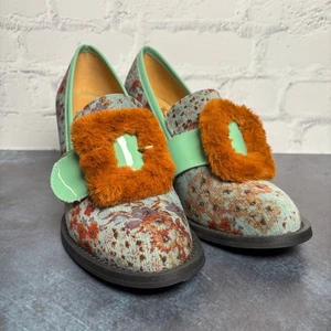Mocassino John Fluevog Attic Lyn verde floreale fibbia pelliccia sintetica tacco a blocco 9,5 - Foto 1 di 10