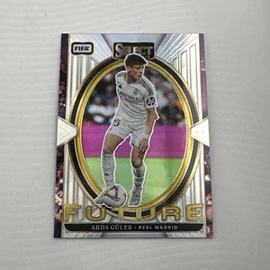 2024-25 Panini Select FIFA Arda Guler #18 Future Silver Prizm - Real Madrid - Foto 1 di 2