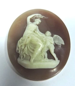 Antike Polymer einzigartige große ovale Kamee nackte Frau nimmt Amor Schleife griechisch #M100 - Bild 1 von 2