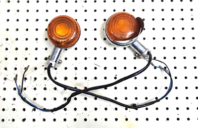 1997 - 2003 年雅马哈 VSTAR 1100 XVS1100 前转向信号指示灯 — 第 1/4 张图片