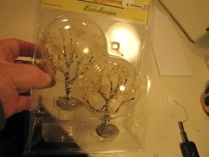 Lemax 04501 2000 blühendes Hartriegel, 4 Zoll, ausverkauft, Originaletui - Bild 1 von 7