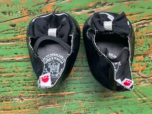 Build-A-Bear BAB schwarzer High Heel mit Schleifen / glänzende Schuhe - Kleidung / Accessoire - Bild 1 von 4
