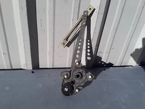 1977 Mercedes Benz W123 Rear Left Door Window Regulator Manual OEM - Picture 1 of 13