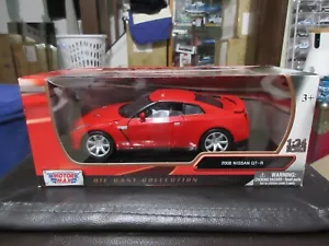 1:24 MotorMax 2008 Nissan GT-R RED - Picture 1 of 5