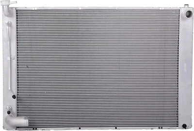 Radiator For 2004 2005 2006 Lexus RX330 - Image 1 of 4