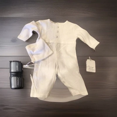 Nuevo con etiquetas Mono Carriage Boutqiue talla 6m blanco para niños con sombrero Foto 1 de 4