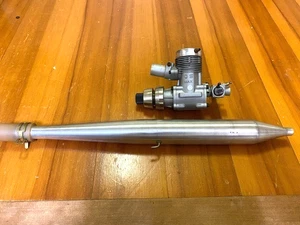 O.S. MAX-65VR-M ABC 10.03cc 2 cycle glow engine with tuned muffler for R/C boat - Picture 1 of 9
