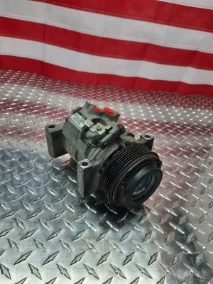 2011–2014 GMC Sierra 2500 compressor CA 6.6L Duramax fabricante de equipamento original - Imagem 1 de 4