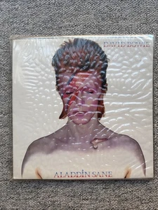 David Bowie - Aladdin Sane 12” Vinyl Gatefold LP 1973 UK - Picture 1 of 21