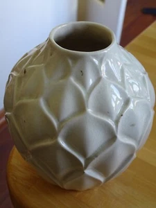 SAINT CLEMENT ANCIEN VASE STYLE ART DECO FAIENCE CRAQUELER BLANCHE ht 14 cm - Picture 1 of 9