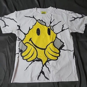 Chinatown Market Smiley Originals Large All Over Print Streetwear Tee 2 Sided - Bild 1 von 7