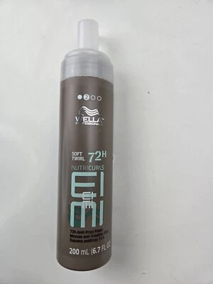 Spray para el cabello Wella EIMI Stay Firm acabado trabajable, sujeción ligera con calor Foto 1 de 4